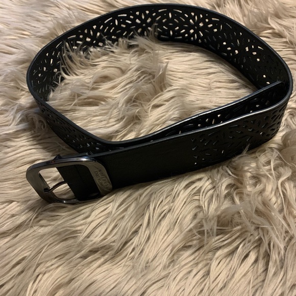 Reaction Kenneth Cole Belt - Picture 4 of 6